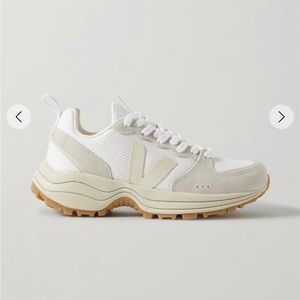 Veja Venturi running shoe